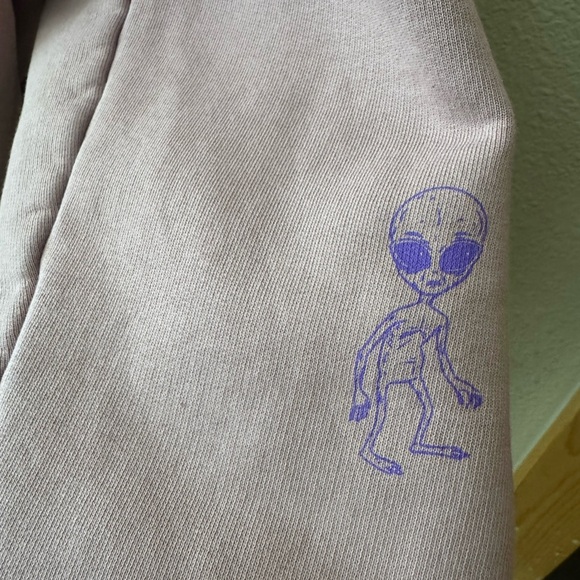 Limited Edition Juneshine Sweatshirt - Picture 2 of 4